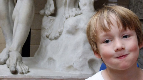 Emlyn pulls a face in front of the huge Farnese Hercules