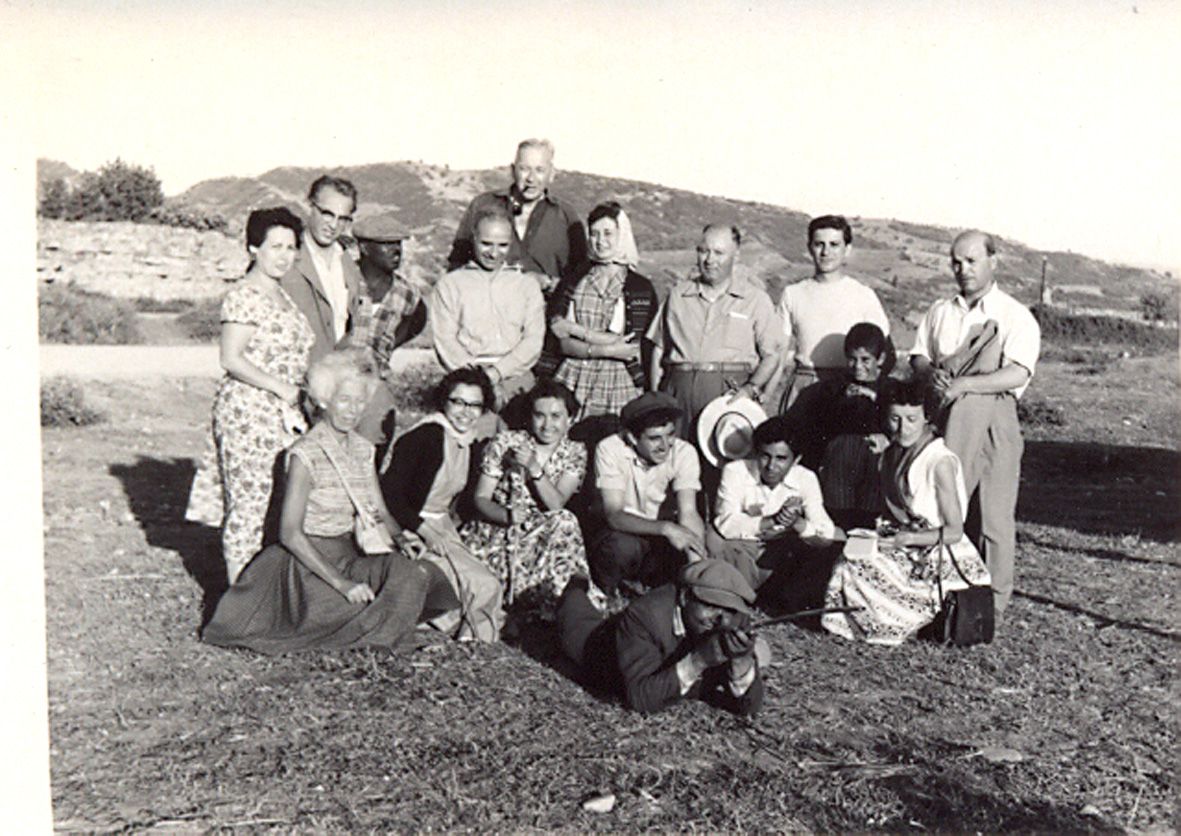 George (centre back), Jane Bean (front far right) unknown location,1950-60 (D5.2)